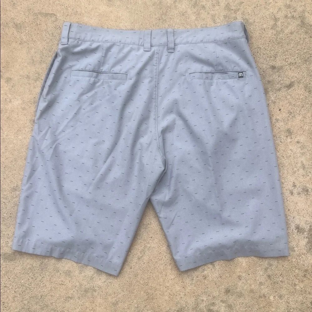 Travis Mathew Grey Geo Print Performance Golf Shorts Men's Size 34